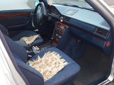 Mercedes Series (W124) foto 4