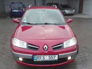 Renault Megane foto 1