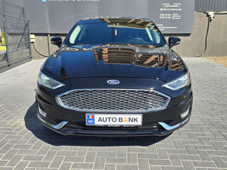 Ford Fusion foto 2