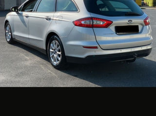 Ford Mondeo foto 8