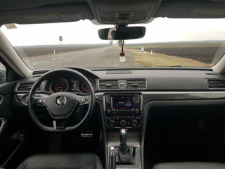 Volkswagen Passat foto 2