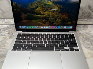 MacBook Air 2020 foto 2