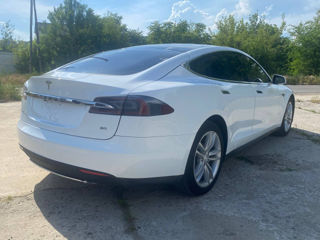 Tesla Model S foto 4