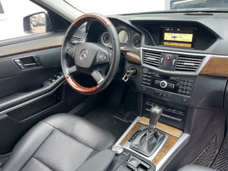 Mercedes E-Class foto 8