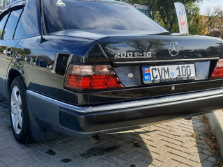 Mercedes Series (W124) фото 5