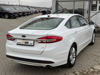 Ford Fusion foto 5