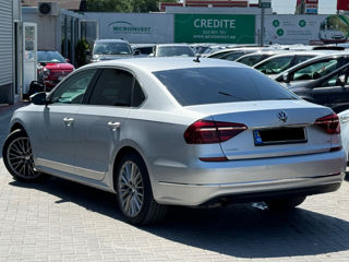 Volkswagen Passat foto 4