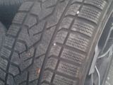 275/40/R20 Kumho foto 3