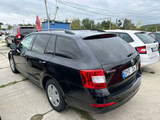 Skoda Octavia foto 4