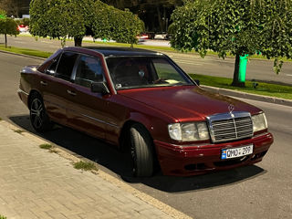 Mercedes Series (W124) foto 3