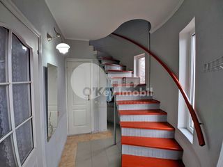 Casă la preț de apartament, 2 nivele, reparație+mobilată, 66700 € foto 2