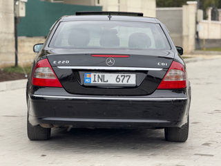 Mercedes E-Class foto 4