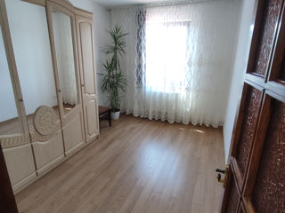 Apartament cu 3 camere, 70 m², 10 cartier, Bălți foto 3