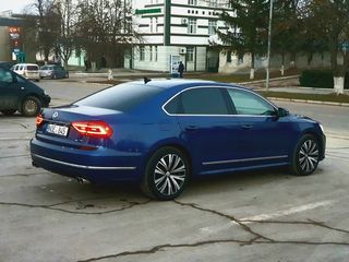 Volkswagen Passat foto 4