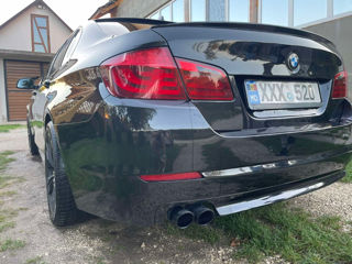 BMW 5 Series foto 6