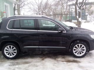 Volkswagen Tiguan foto 2