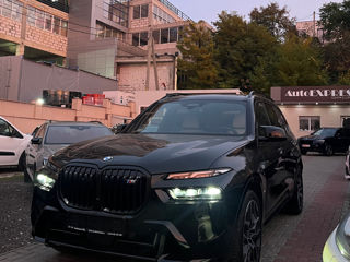 BMW X7 foto 2