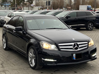 Mercedes C-Class foto 4