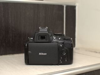 Nikon D5100 Цифровая зеркальная камера foto 1