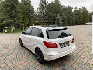 Mercedes B-Class foto 6