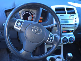 Toyota Urban Cruiser foto 8