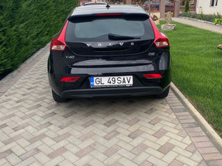 Volvo V40 foto 1