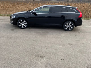 Volvo V60 foto 10