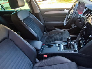 Volkswagen Passat foto 4