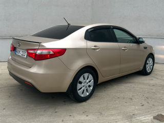 KIA Rio foto 7