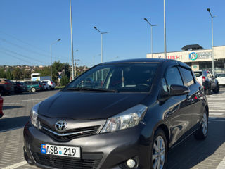 Toyota Yaris foto 1