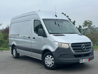 Mercedes Sprinter 319 foto 2