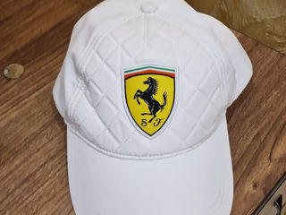 Vând chipiu original Ferrari