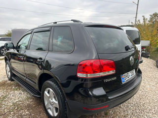 Volkswagen Touareg foto 3