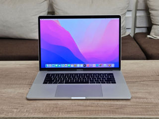 Macbook Pro 15 2016 (i7 8x 3.60Ghz, 16Gb, 256Gb, Radeon Pro 450 2Gb)