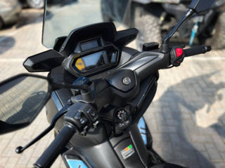 Yamaha xmax 300 tech max foto 3