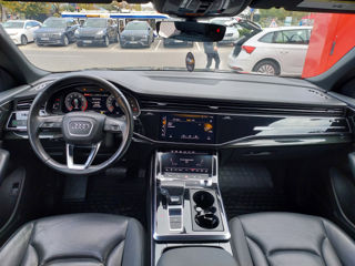 Audi Q8 foto 7