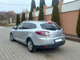 Renault Megane foto 2