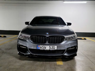 BMW 5 Series foto 3