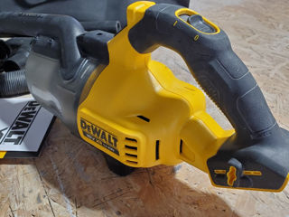 Aspirator Dewalt la acumulator. foto 2