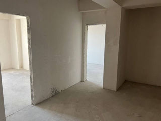 Apartament cu 2 camere, 77 m², Buiucani, Chișinău foto 4