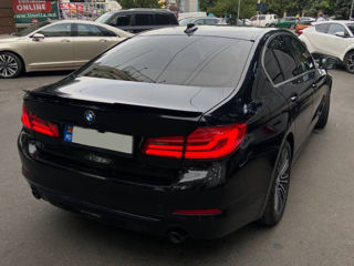 BMW 5 Series foto 4