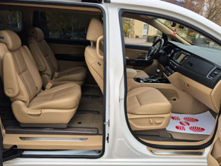 KIA Carnival foto 7