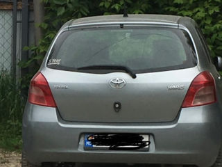 Toyota Yaris foto 6