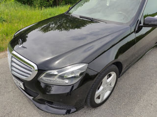 Mercedes E-Class foto 2