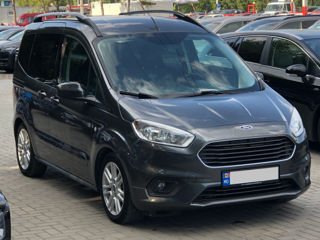 Ford Transit Courier foto 4