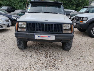 Jeep Cherokee foto 2