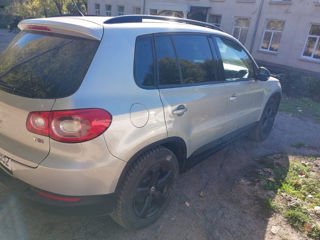 Volkswagen Tiguan foto 8