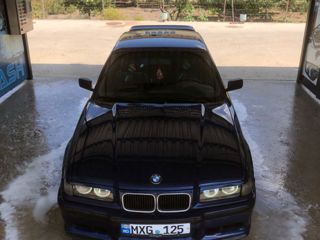 BMW 3 Series foto 2