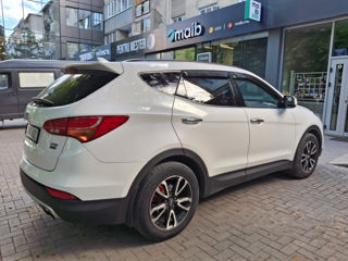 Hyundai Santa FE foto 8