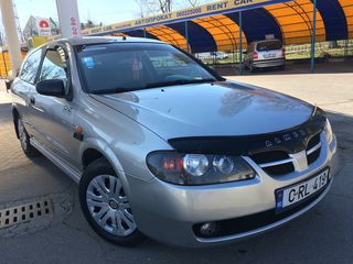 Nissan Almera foto 5